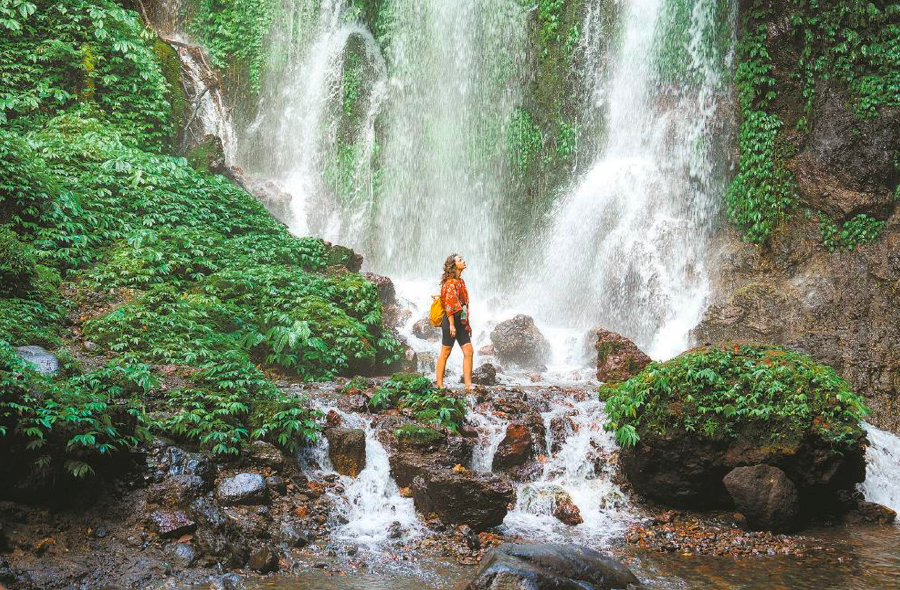 登山登顶图片_登山登顶的诗句_登山不登顶