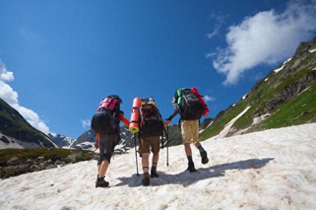 登山登顶的文案_登山登顶的说说_登山不登顶