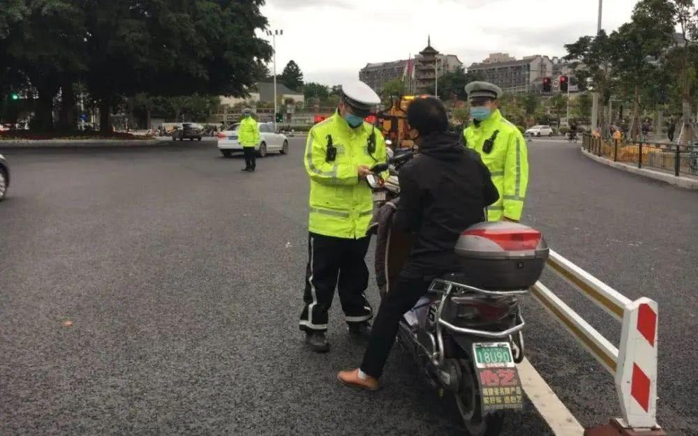 电动自行车上路合法吗_自行车上路合法电动车怎么办_电动自行车车上路违法吗