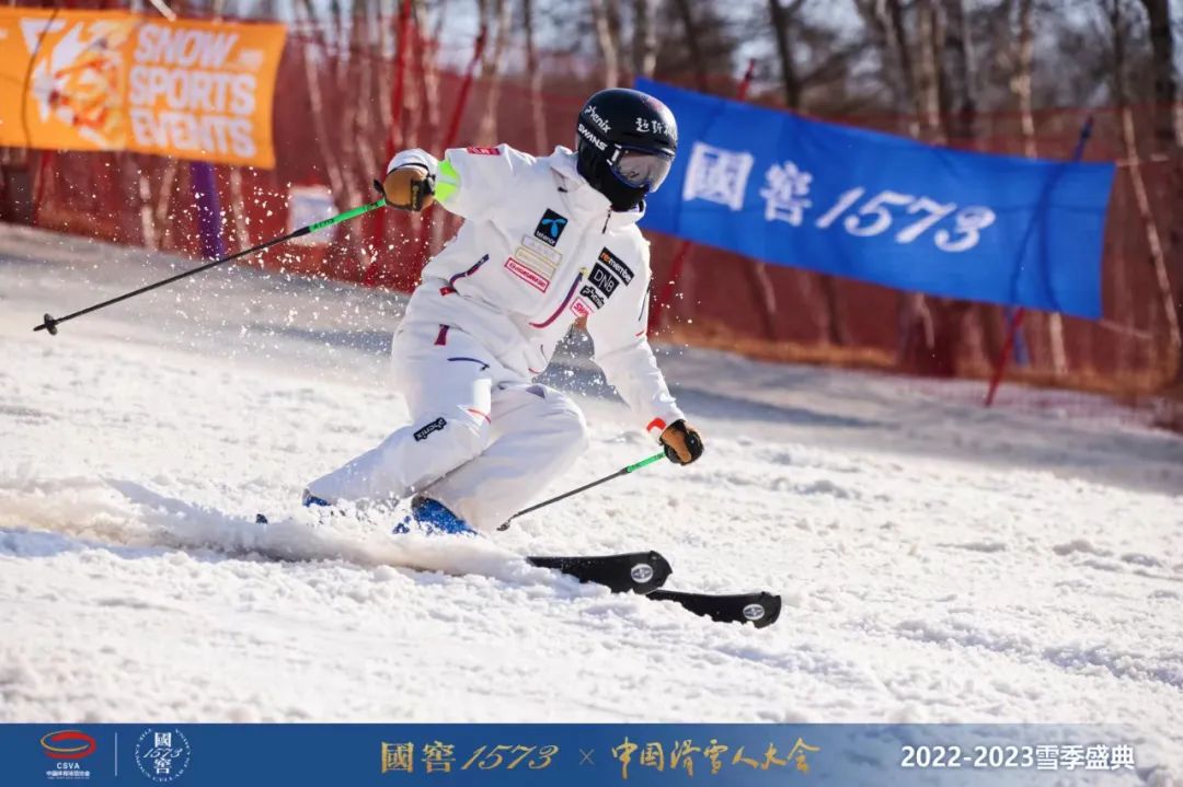 滑雪论坛都有哪些_滑雪圈子乱吗_滑雪爱好者论坛