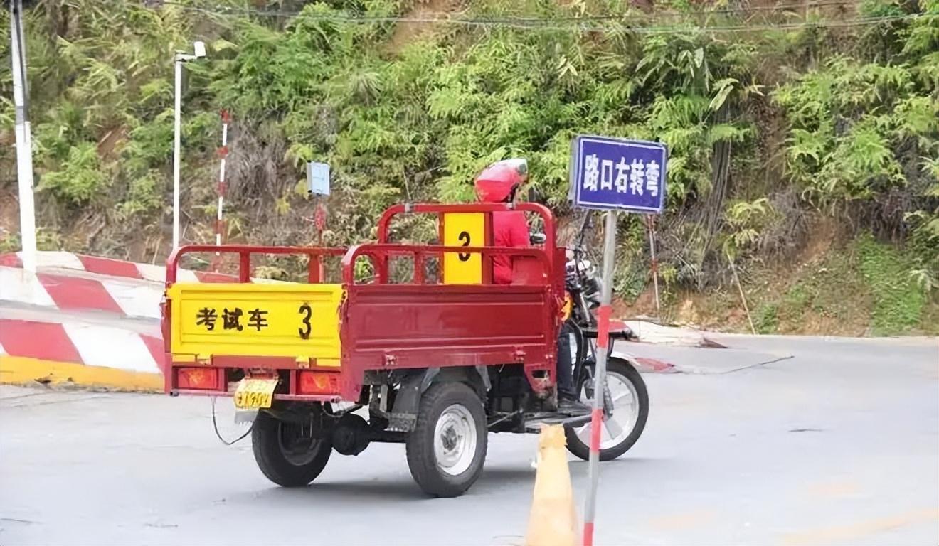 自行车骑行能上高速吗_骑自行车上路危险吗_敢骑自行车上路吗